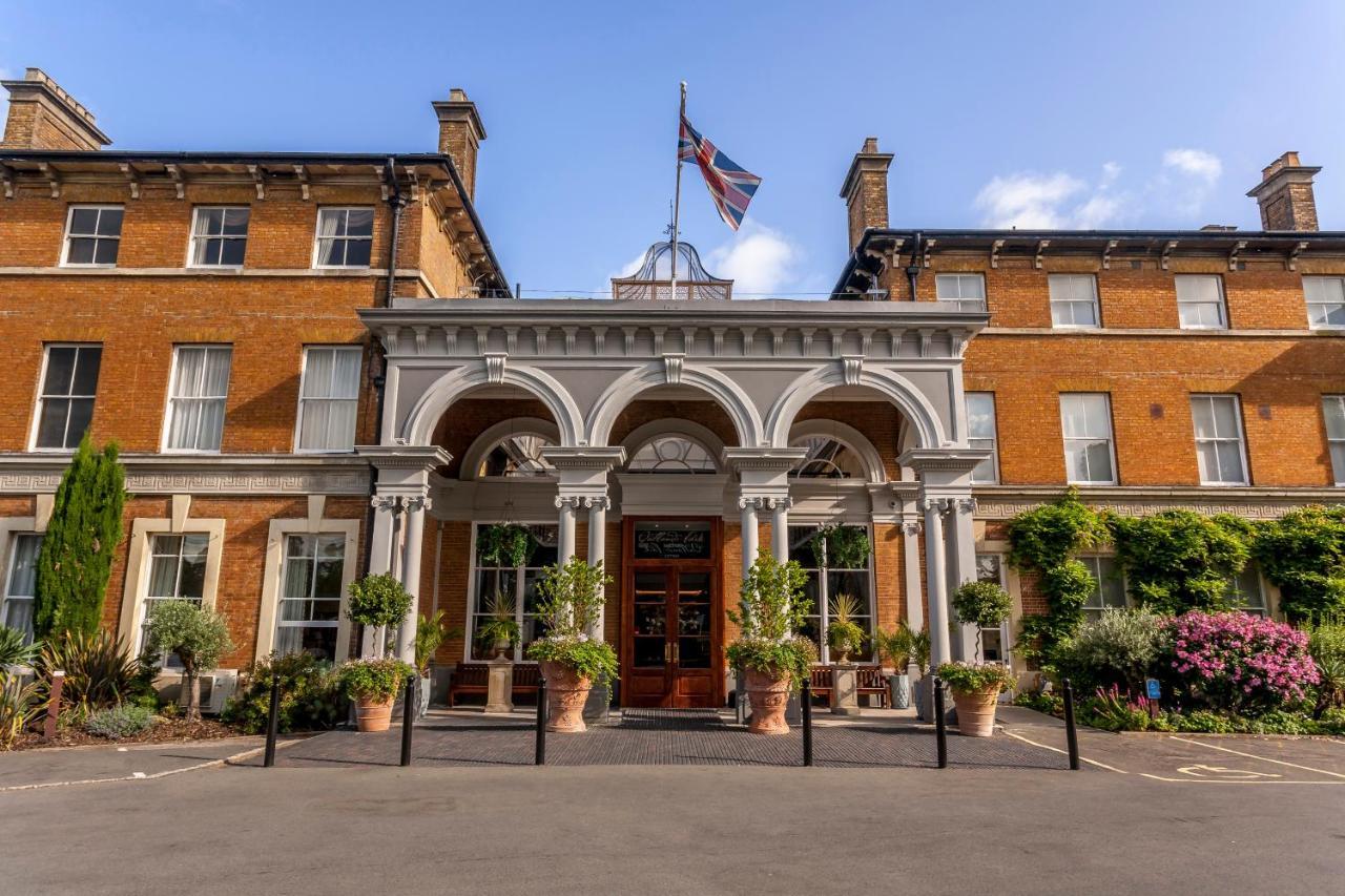 Oatlands Park Hotel Weybridge Εξωτερικό φωτογραφία