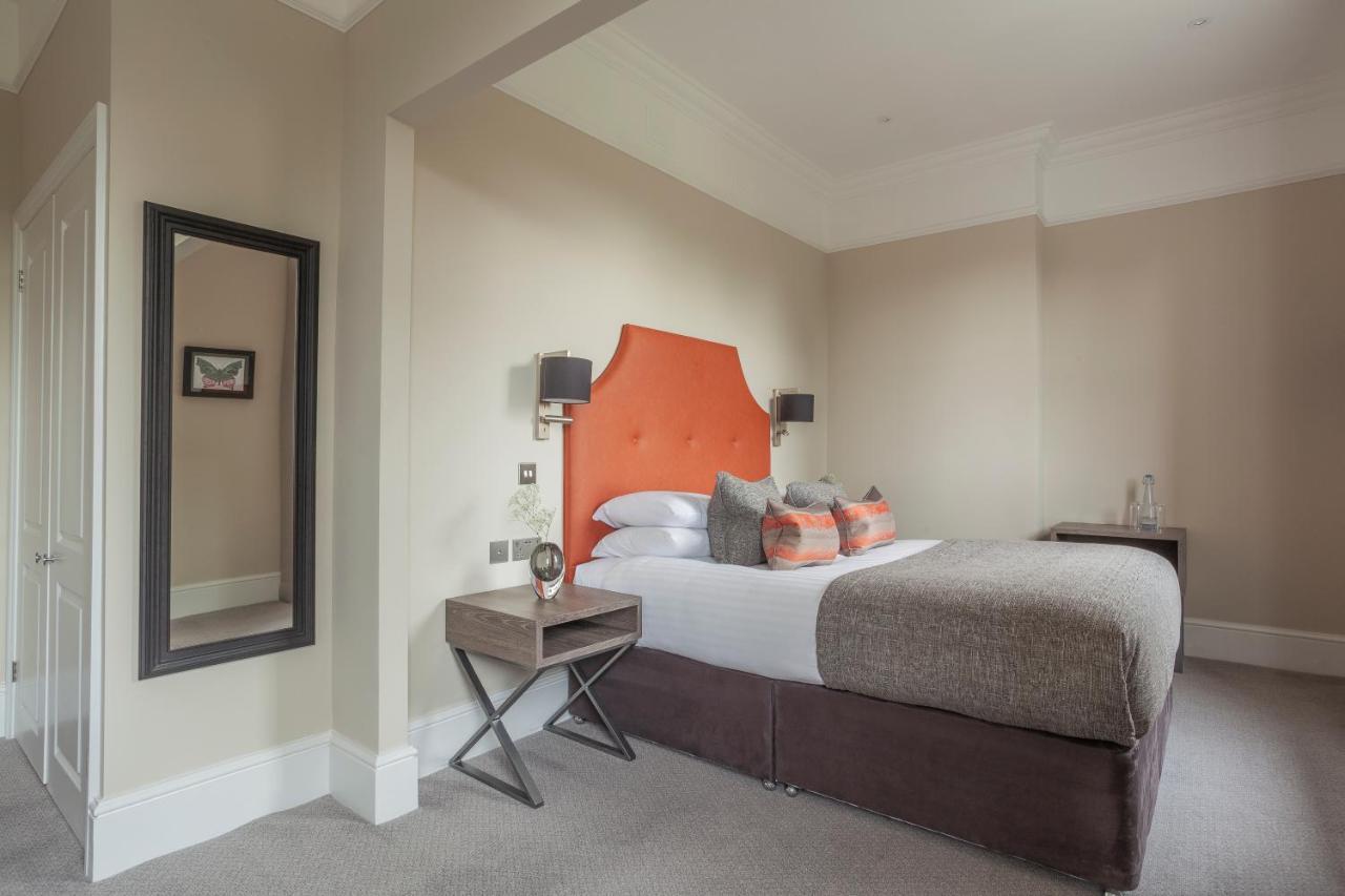 Oatlands Park Hotel Weybridge Εξωτερικό φωτογραφία