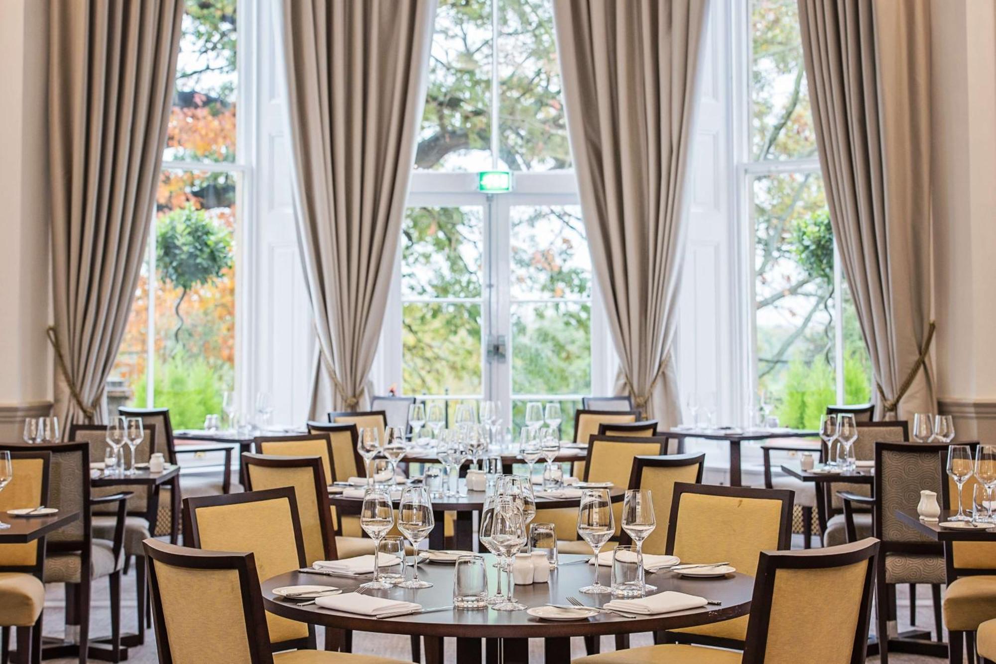 Oatlands Park Hotel Weybridge Εξωτερικό φωτογραφία