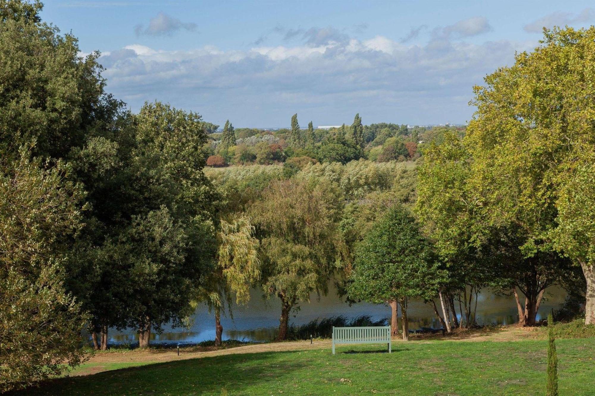 Oatlands Park Hotel Weybridge Εξωτερικό φωτογραφία